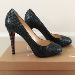 Christian Louboutin Python Pumps  37.5